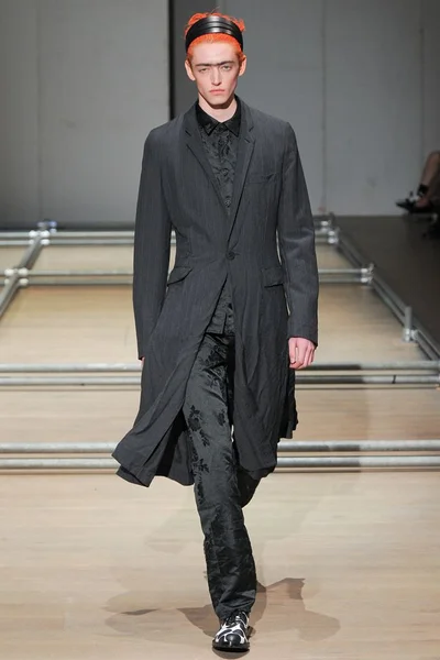 Look 24
